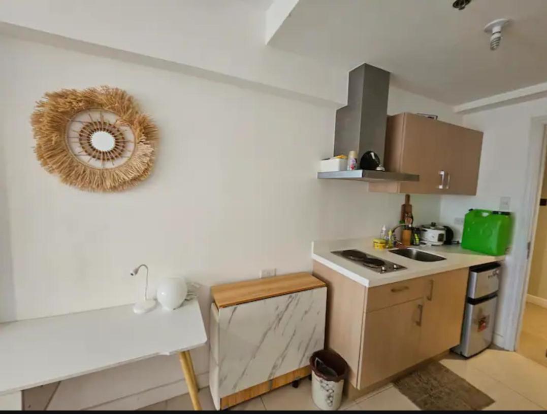 The Residences At Commonwealth By Century Properties Quezon City Εξωτερικό φωτογραφία